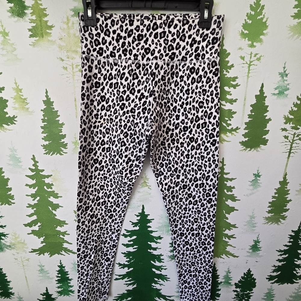 Forever 21 Black and White Animal Print Leggings